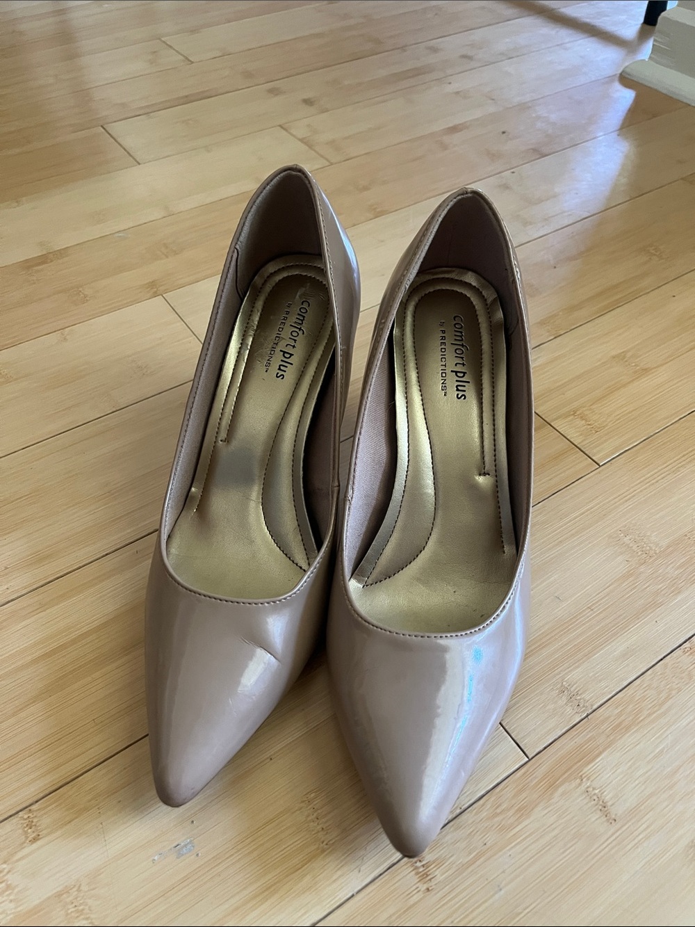 comfort plus by Predictions Beige Patent Pointed-Toe Pumps